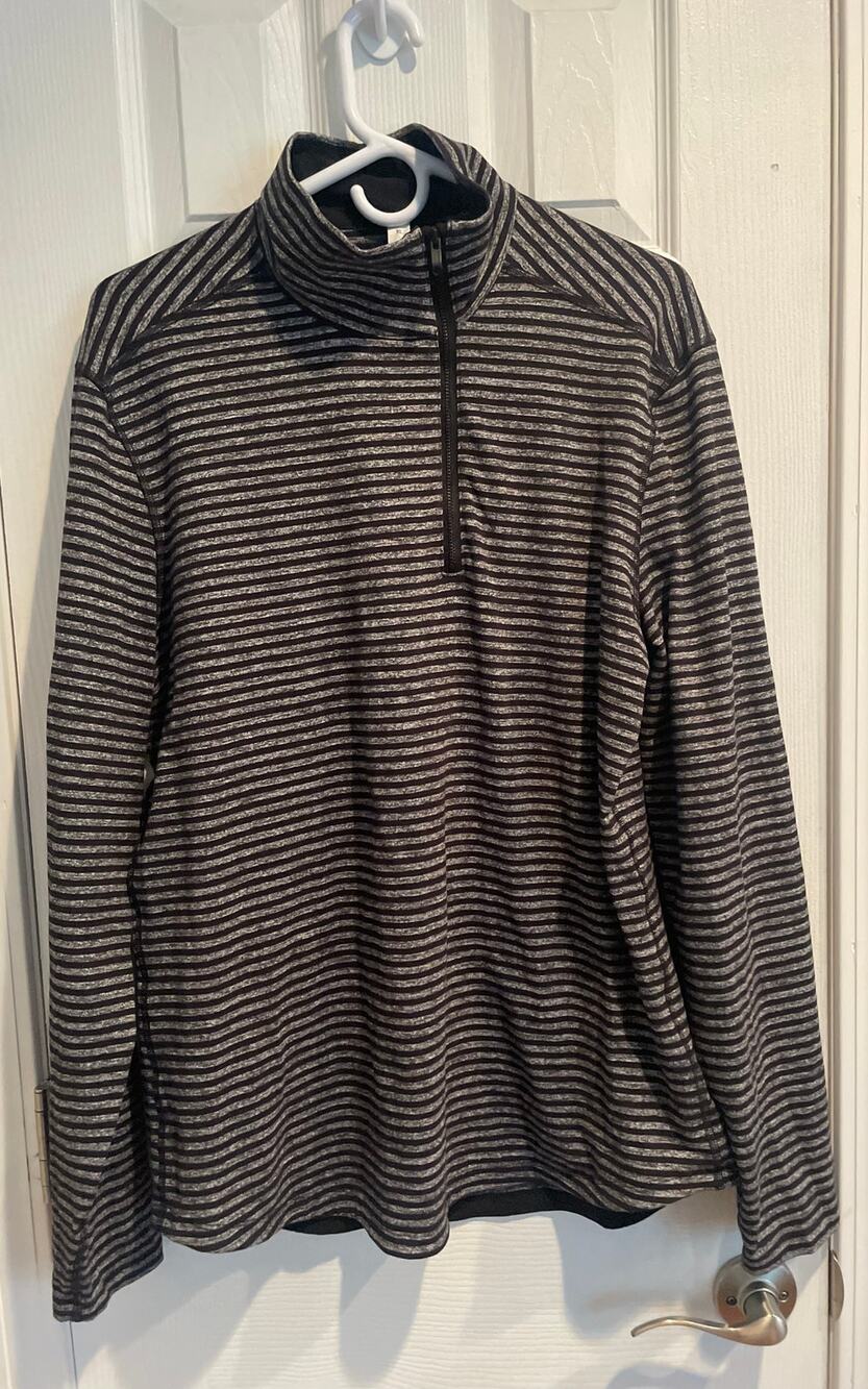 Lululemon Athletica stripe long sleeve half zip pullover, A51